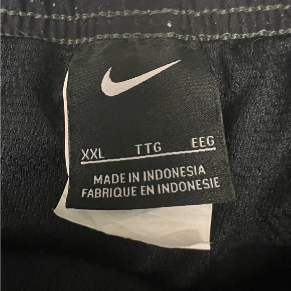 Nike - Swim Men's Grey - 9in - Volley Trunks Size - NESSA482-039 - Picture 5 of 12